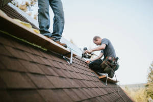 Local Roofers in Farmland, IN
